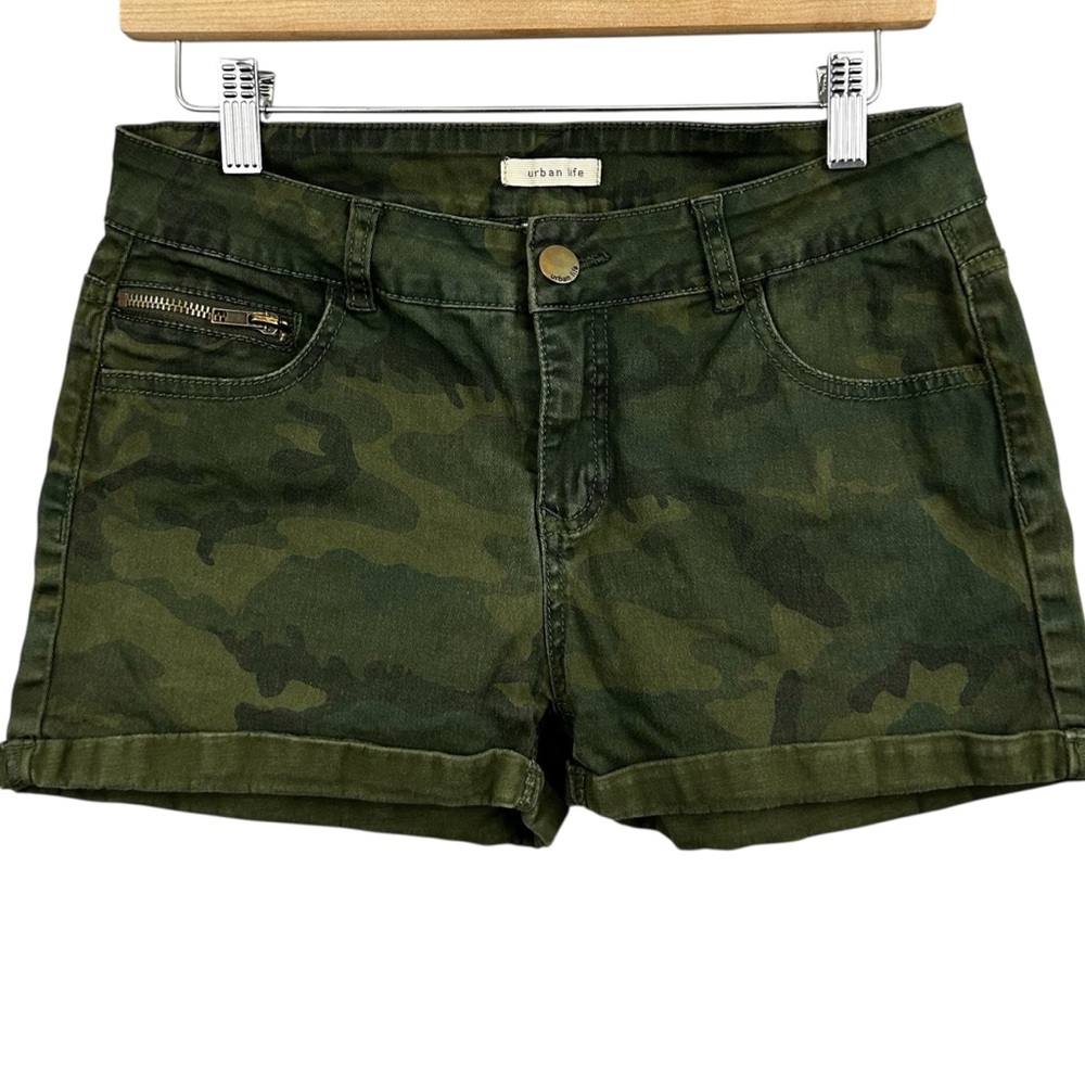 Urban Life Women's Camo Roll-Cuff Cargo Shorts - Olive Green